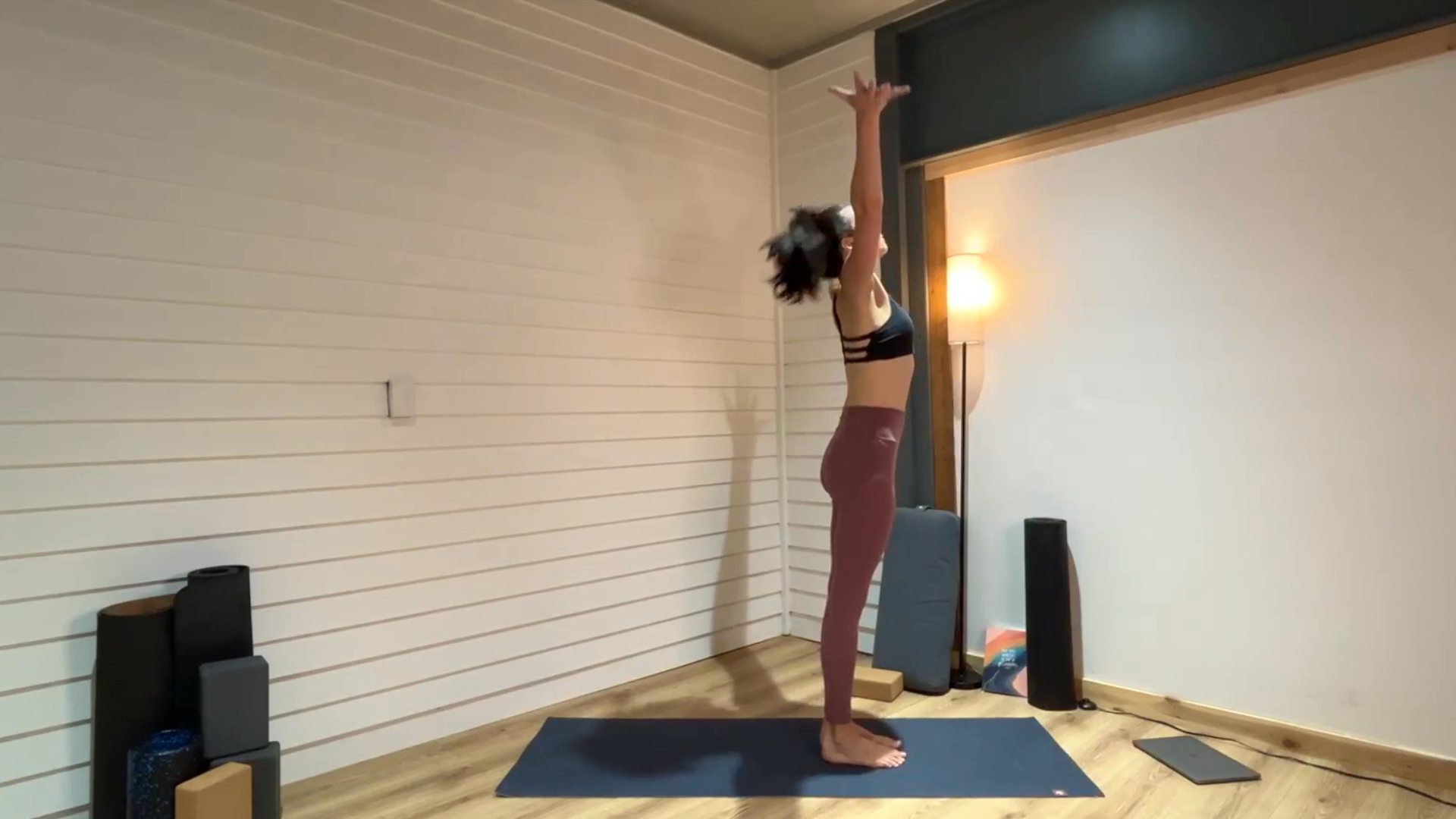 julia-marie-yoga-meditation