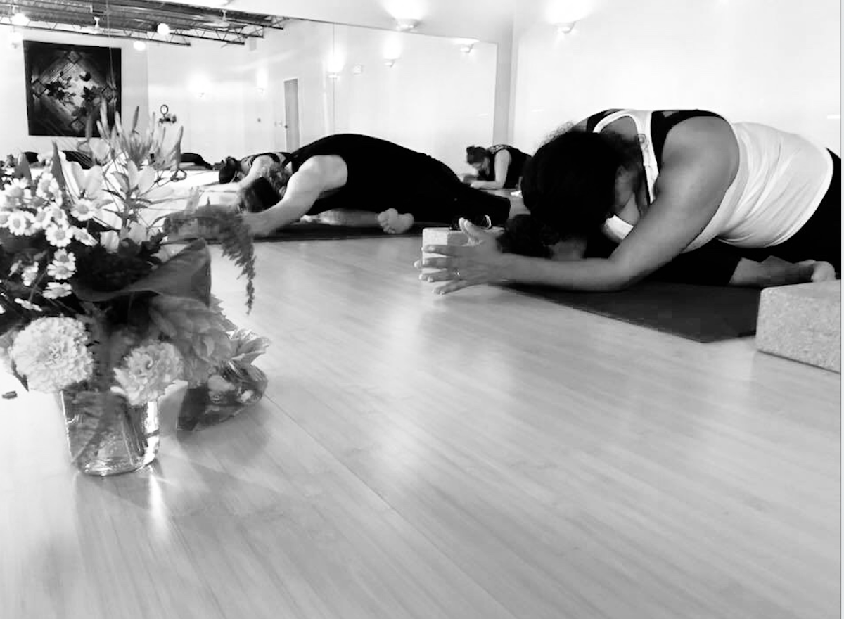 union-yin-yoga-at-darling-yoga